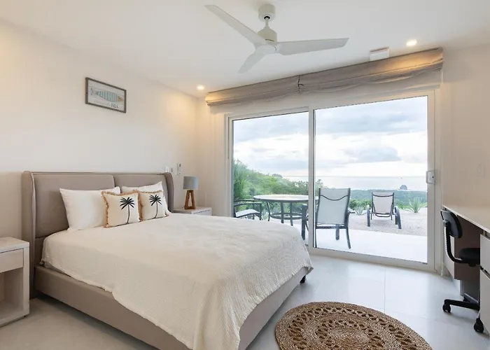 Ayla C - New, Cozy Ocean View In Flamingo *
