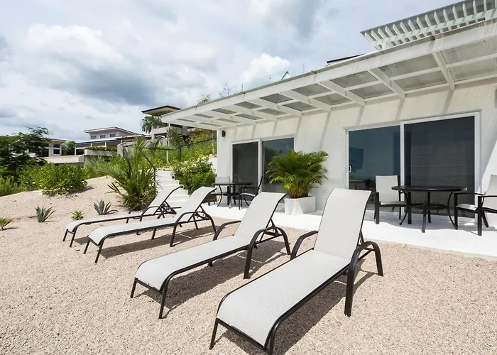 Apartment Ayla C - New, Cozy Ocean View In Flamingo *